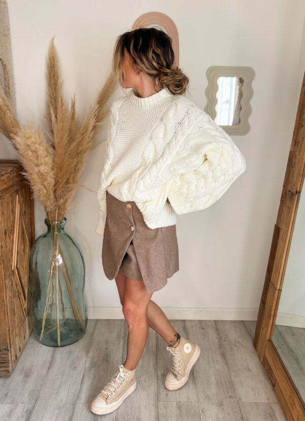 pull chaud torsadé maille creme