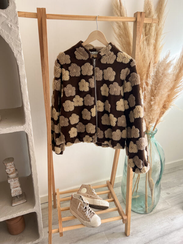 veste fleur moumoute marron beige femme